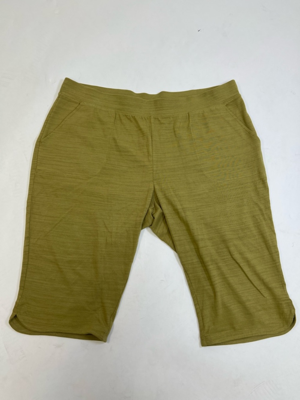 d&co. Women's Active Olive Green Stretchy Casual Capri Pants Size 2X